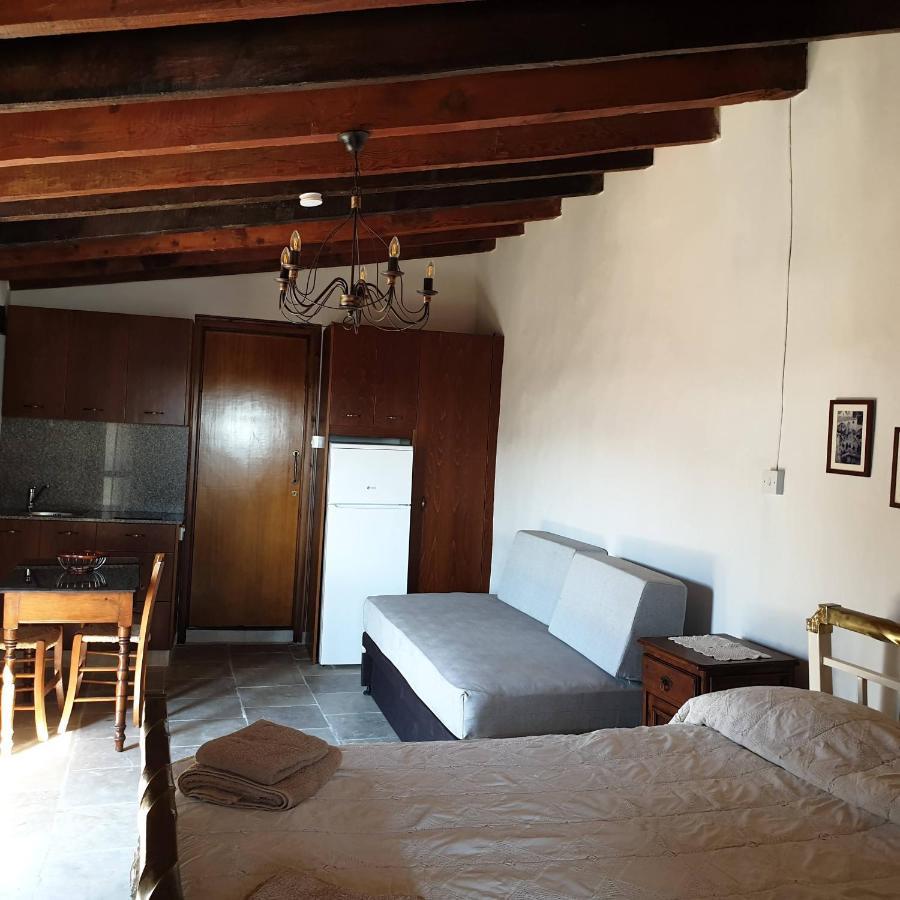 Vasilopoulos House Tochni Exterior foto
