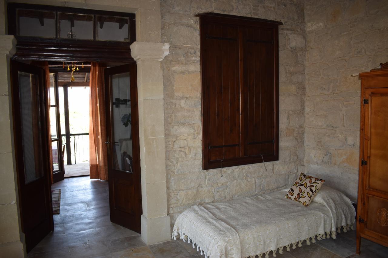 Vasilopoulos House Tochni Exterior foto